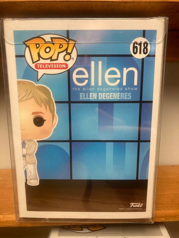 Ellen Degeneres (White Suit)